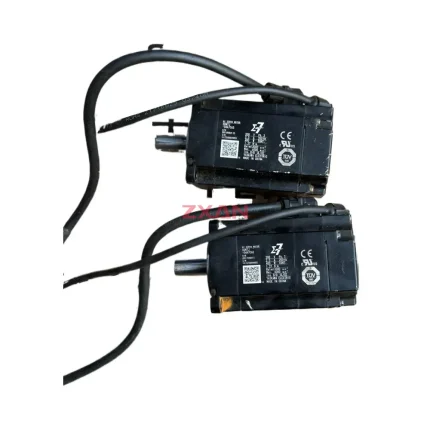YASKAWA SGM7J-04A7C6S