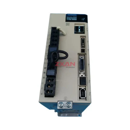 YASKAWA SGD7S-5R5A10A002