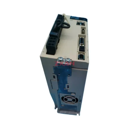 YASKAWA SGD7S-5R5A10A002