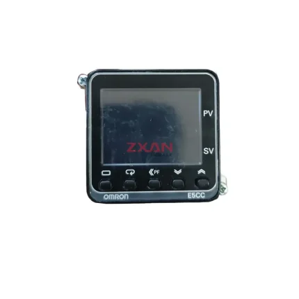 OMRON E5CC-RWOAUM-370 Temperature controller
