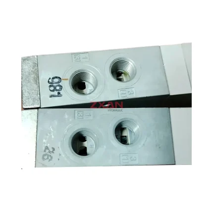 Rexroth R41 700 192 1 / R41 700 196 9 Manual Pneumatic Directional Control Valve