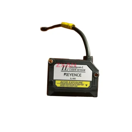 KEYENCE IL-065 Intelligent-L Laser Sensor