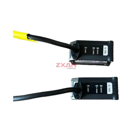 KEYENCE IL-100 Intelligent-L Laser Sensor