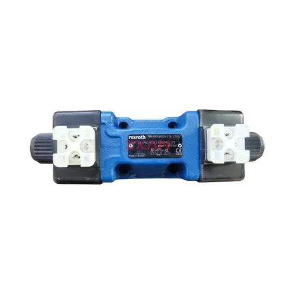 Rexroth 4WE 10 J5X/EW230N9K4/M (MNR: R901483526) Hydraulic Solenoid Directional Control Valve